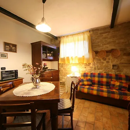 Alloggio per agriturismo Borgo Di Cortolla Pietralunga (Umbria)