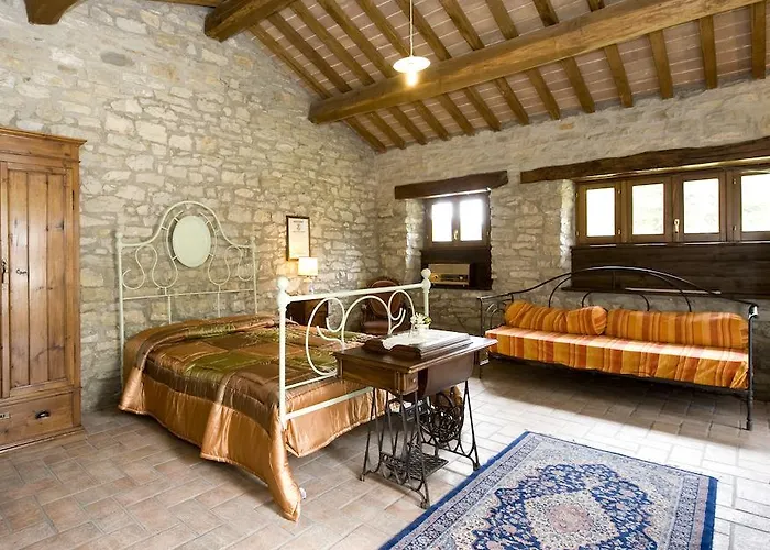 Borgo Di Cortolla Agroturismo Pietralunga (Umbria)